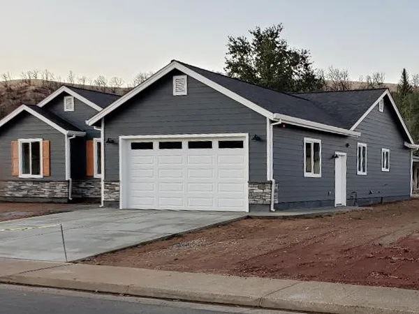 Painter Redding CA Curries Quality Painting Redding CA - Residential & Commercial Painting Contractor premier painter